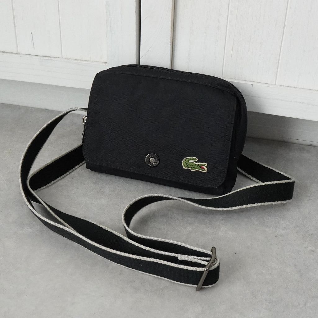 ラコステ ナイロン ミニショルダーバッグ ポーチ ロゴパッチ ブラック