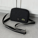 ラコステ ナイロン ミニショルダーバッグ ポーチ ロゴパッチ ブラック - NEWSED