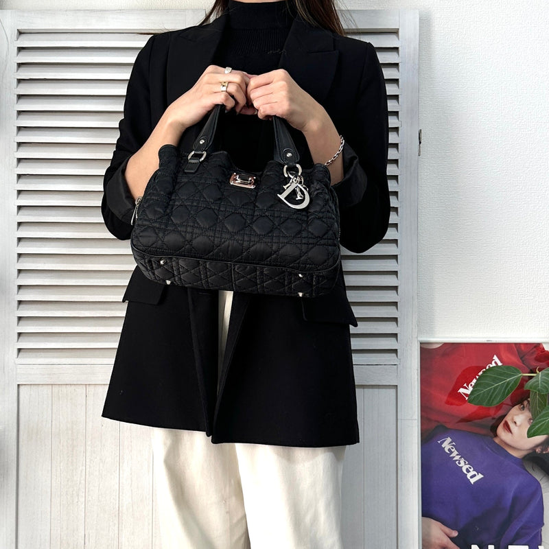 ディオール カナージュ キルティング ナイロン レザー ハンドバッグ ブラック - NEWSED