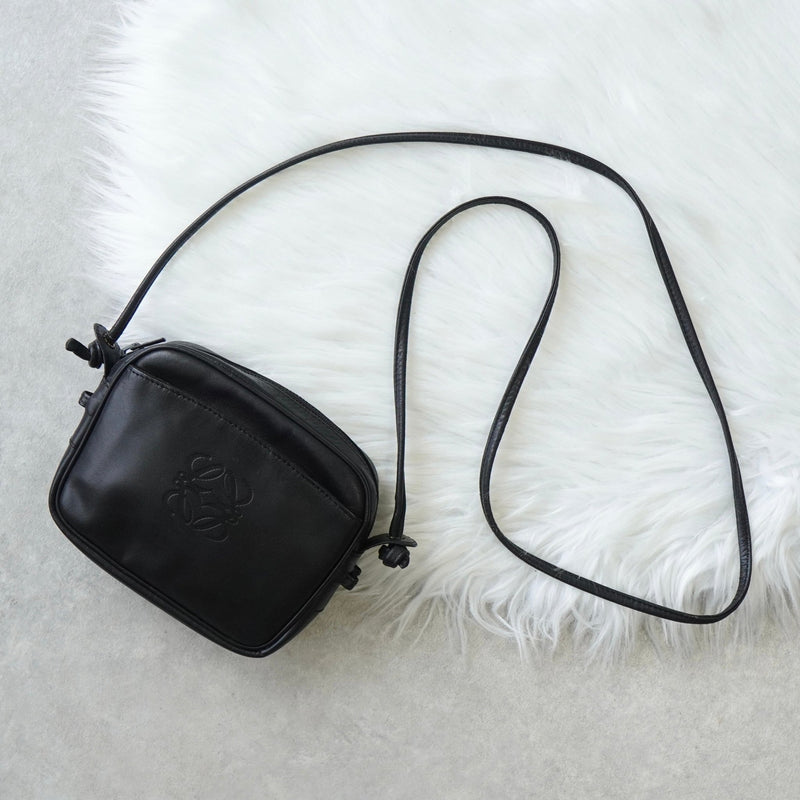 ロエベ ヴィンテージ アナグラム ナッパレザー ショルダーバッグ