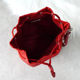 プラダ ポコノ テスート ナイロン レザー 巾着バッグ ミニ ハンドバッグ ポーチ レッド - NEWSED