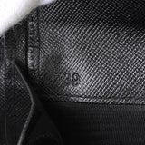 プラダ トライアングルロゴ ナイロン 三つ折り財布 ブラック 箱付き - NEWSED