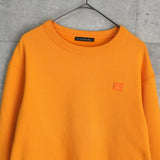アクネ ストゥディオズ フェイスロゴ スウェット オレンジ - NEWSED