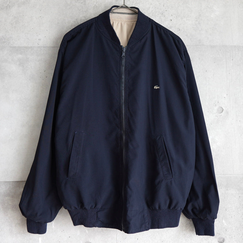 ラコステ リバーシブル ブルゾン スタジャン ロゴパッチ ダークネイビー/ベージュ - NEWSED