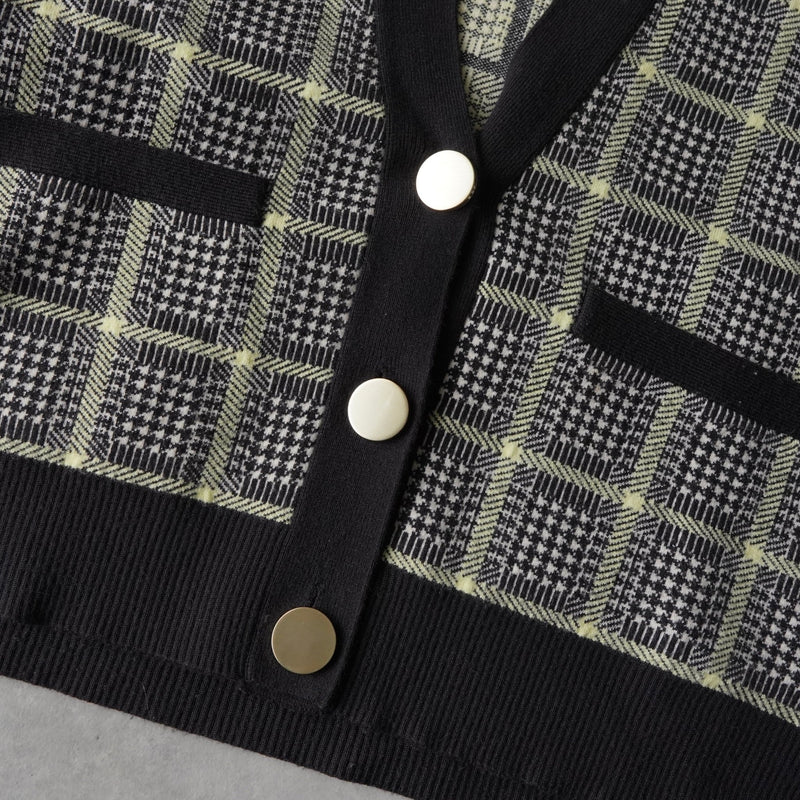 アルマーニ エクスチェンジ 千鳥格子柄 ニット セットアップ カーディガン ショートパンツ レディース グレー - NEWSED