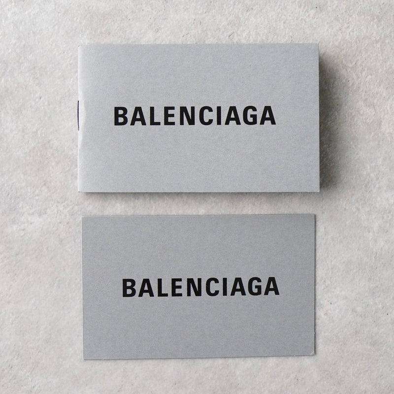 バレンシアガ ロゴ グリッター パスケース カードケース シルバー - NEWSED