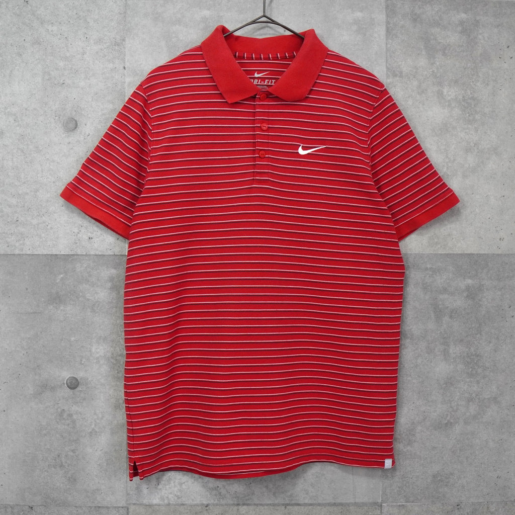 Nike 条纹徽标短袖 Polo 衫（红色）
