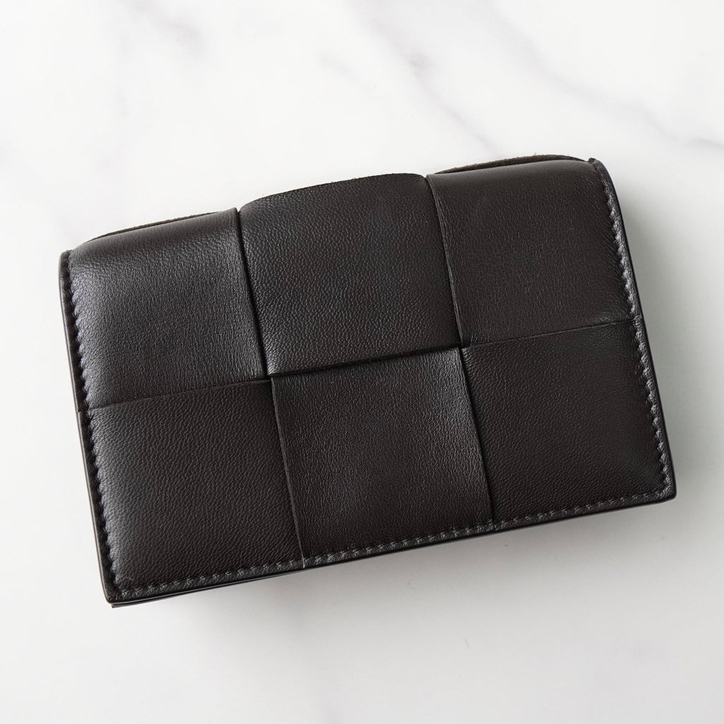 ボッテガ ヴェネタ イントレチャート 二つ折り カードケース ブラウン