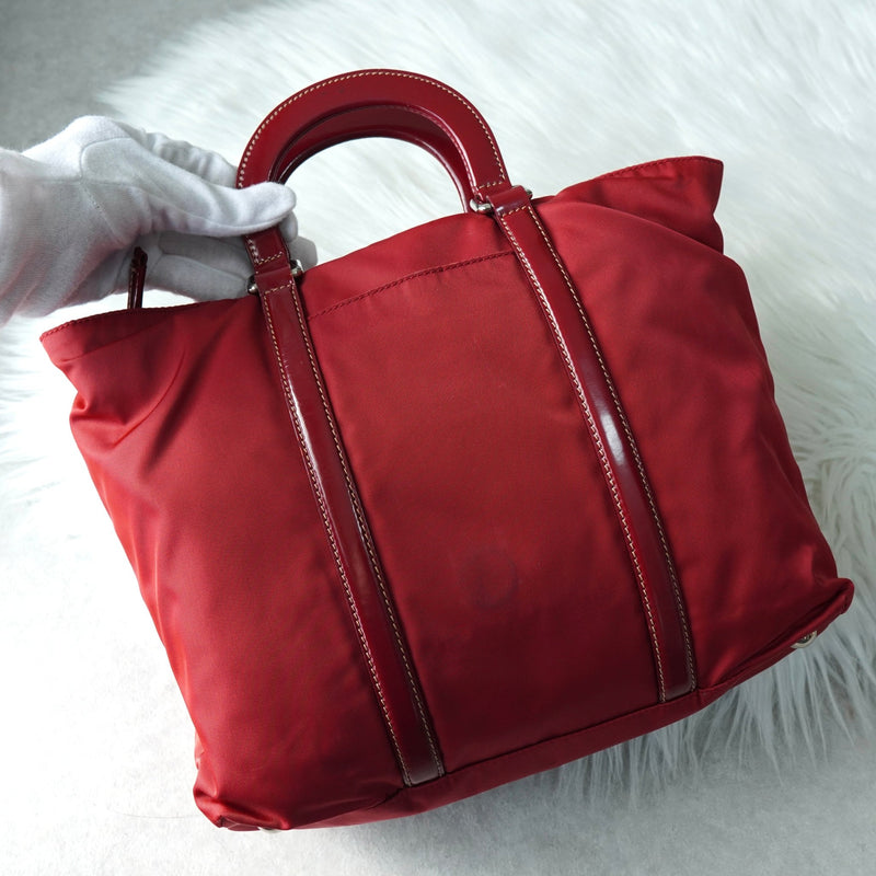 プラダ ハンドバッグ レッド - NEWSED