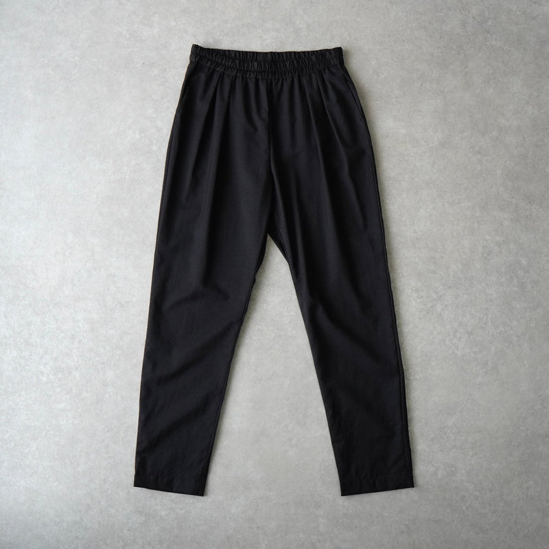 メゾンキツネ 薄手 ツータック イージースラックス ブラック - NEWSED