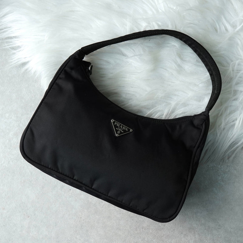 プラダ ミニ ハンドバッグ ブラック - NEWSED