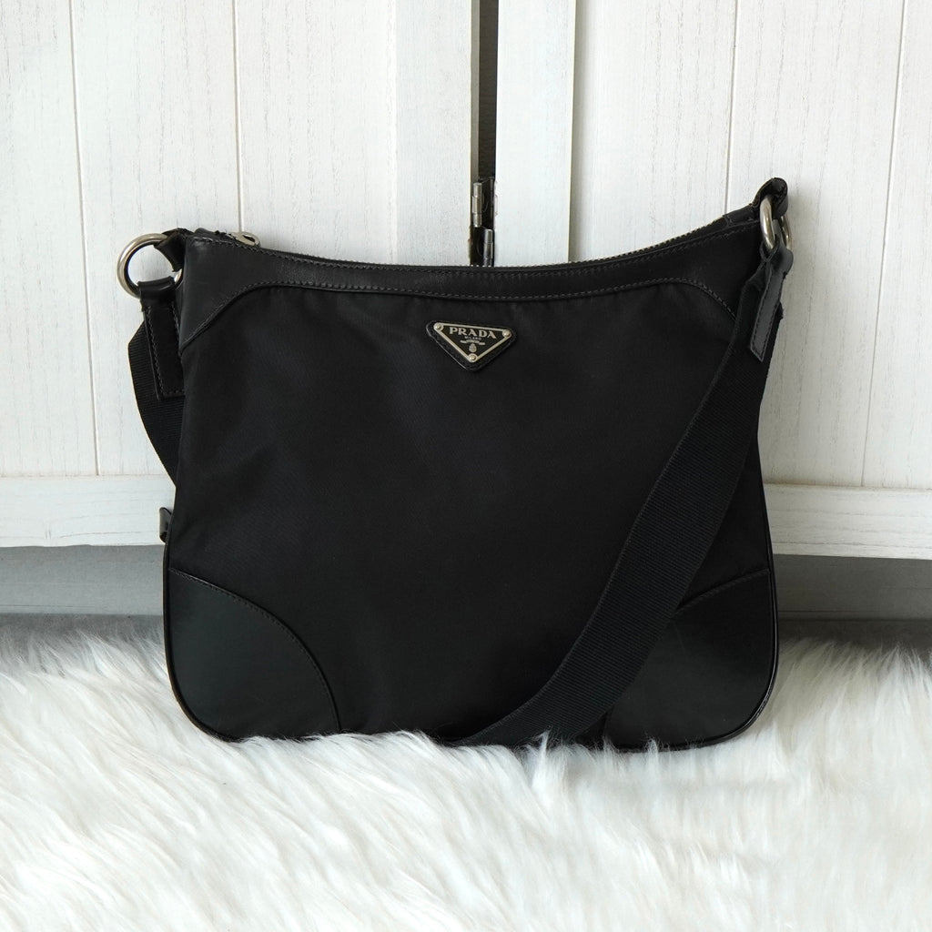 プラダ ポコノ テスート ナイロン  / レザー トライアングルロゴ ショルダーバッグ ブラック