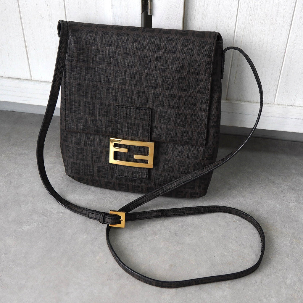 フェンディ ズッカ キャンバス/レザー ショルダーバッグ ブラウン