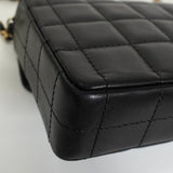 シャネル チョコバー ココマーク ターンロック チェーン セミショルダーバッグ ブラック - NEWSED