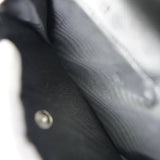 プラダ サフィアーノレザー トライアングルロゴ 三つ折り財布 ブラック - NEWSED