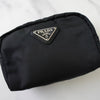 プラダ テスートナイロン / レザー 三角プレート ポーチ ブラック