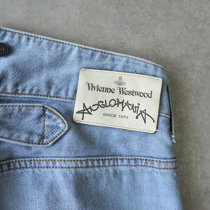 ヴィヴィアン ウエストウッド アングロマニア プリント デニム ジーンズ アイスブルー - NEWSED