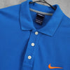 蓝色 Nike 徽标刺绣短袖 Polo 衫