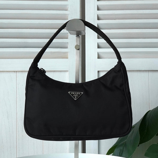 プラダ ミニ ハンドバッグ ブラック - NEWSED