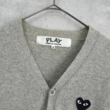 プレイ コム デ ギャルソン ハートロゴ カーディガン グレー - NEWSED