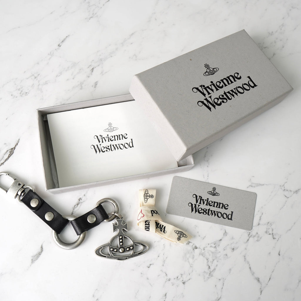 ヴィヴィアン ウエストウッド オーブ レザー キーリング チャーム キーホルダー シルバー ブラック 箱付き