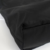 プラダ トライアングルロゴ テスート ポコノ ナイロン トートバッグ ハンドバッグ ブラック - NEWSED