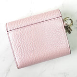 クリスチャン ディオール ディオリッシモ レザー 三つ折り財布 ピンク - NEWSED