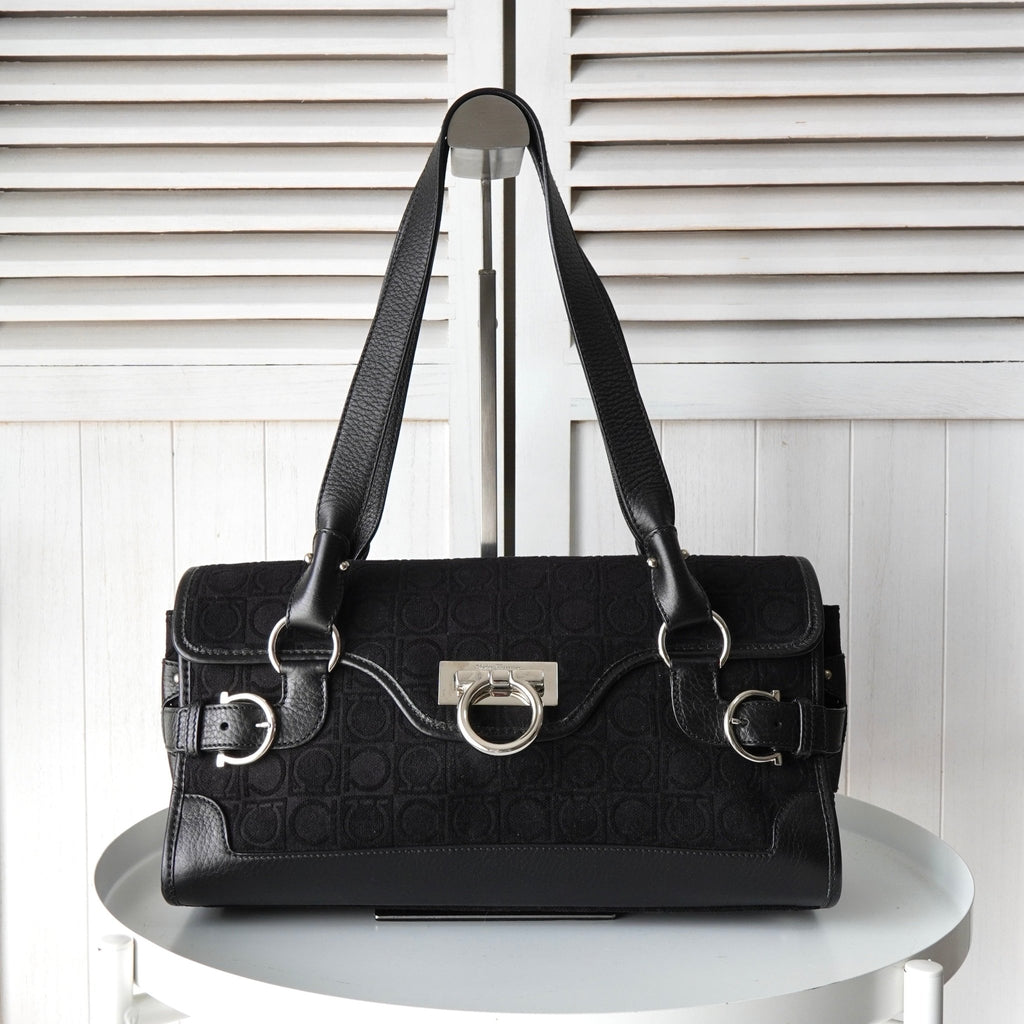 サルバトーレフェラガモ ガンチーニ ベロア調 キャンバス / レザー ハンドバッグ 肩掛け ブラック