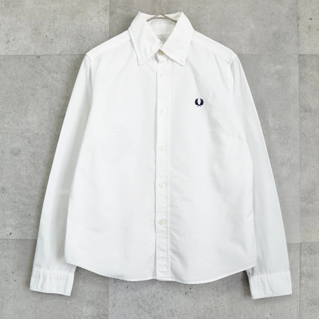 Fred Perry 白色徽标刺绣长袖衬衫