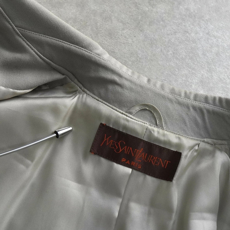 イヴ サンローラン ヴィンテージ ウール ロングコート ステンカラーコート レディース ライトグレー - NEWSED