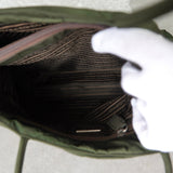 プラダ ポコノ テスート ナイロン 三角プレート トートバッグ ハンドバッグ カーキ - NEWSED