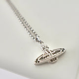 ヴィヴィアン・ウエストウッド オーブロゴ シルバー ラインストーン ネックレス - NEWSED