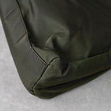 プラダ ポコノ テスート ナイロン 三角プレート トートバッグ ハンドバッグ カーキ - NEWSED