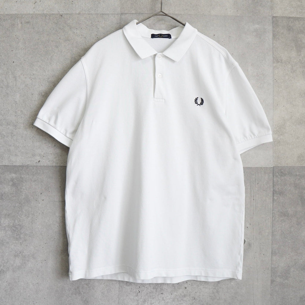 Fred Perry 徽标刺绣白色短袖 Polo 衫