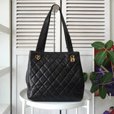 シャネル ターンロックチェーン キャビアスキン トートバッグ ブラック - NEWSED