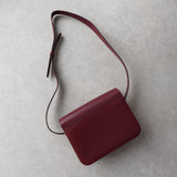 カルティエ マストライン レザー ショルダーバッグ ボルドー - NEWSED