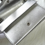 グッチ デュニオソス レザー チェーン ミニショルダーバッグ シルバー - NEWSED