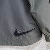 ナイキ ナイロンジャケット ブルゾン ロゴ 刺繍 ブラック / グレー