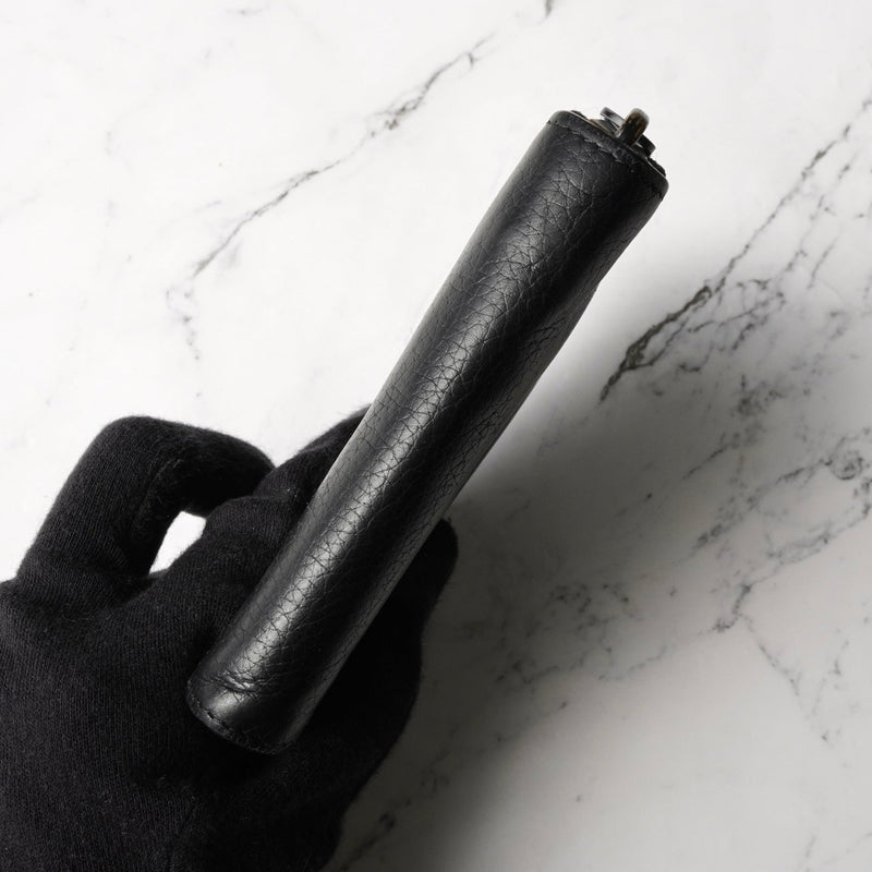 メゾン マルジェラ 四つタグ レザー ラウンドジップ コンパクトウォレット ブラック - NEWSED