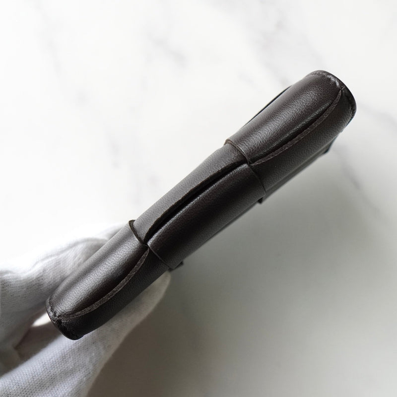 ボッテガ ヴェネタ イントレチャート 二つ折り カードケース ブラウン - NEWSED