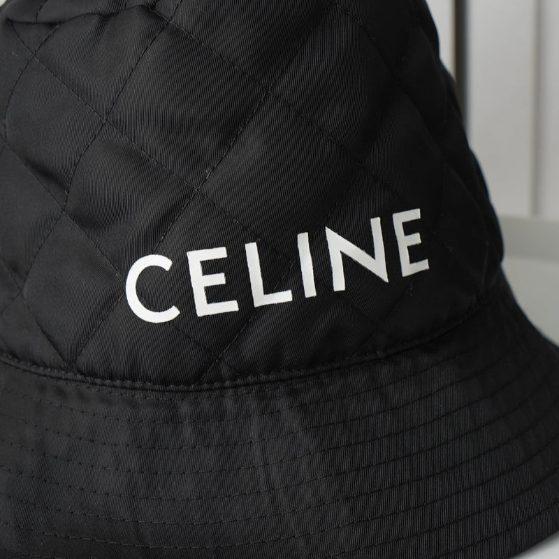 セリーヌ ロゴ キルティング ナイロン バケットハット 帽子 ブラック - NEWSED