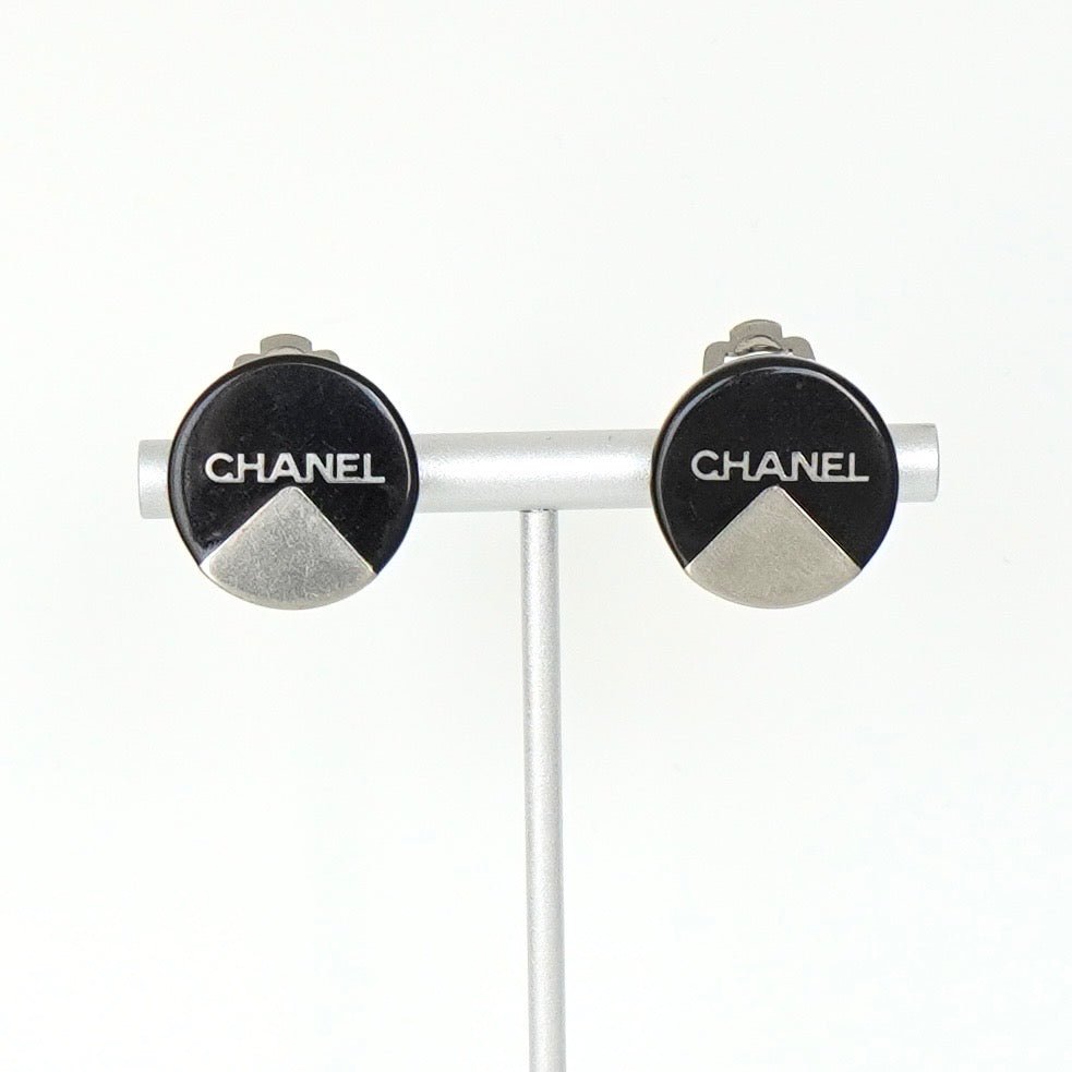 シャネル ロゴ サークル イヤリング シルバー / ブラック