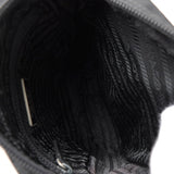 プラダ テスート ポコノ ナイロン ミニ ショルダーバッグ 三角プレート ブラック - NEWSED