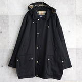 バーバリー フーデッド コート 撥水性 ノバチェック裏地 フード取り外し可能 ホースロゴボタン ブラック - NEWSED