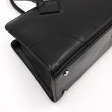 ヴィヴィアン ウエストウッド オーブ レザー ハンドバッグ 自立型 ブラック - NEWSED