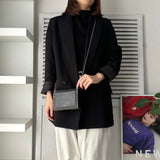 ヴァレンティノ ロックスタッズ レザー チェーンショルダー ショルダーバッグ ポシェット ブラック / ゴールド - NEWSED