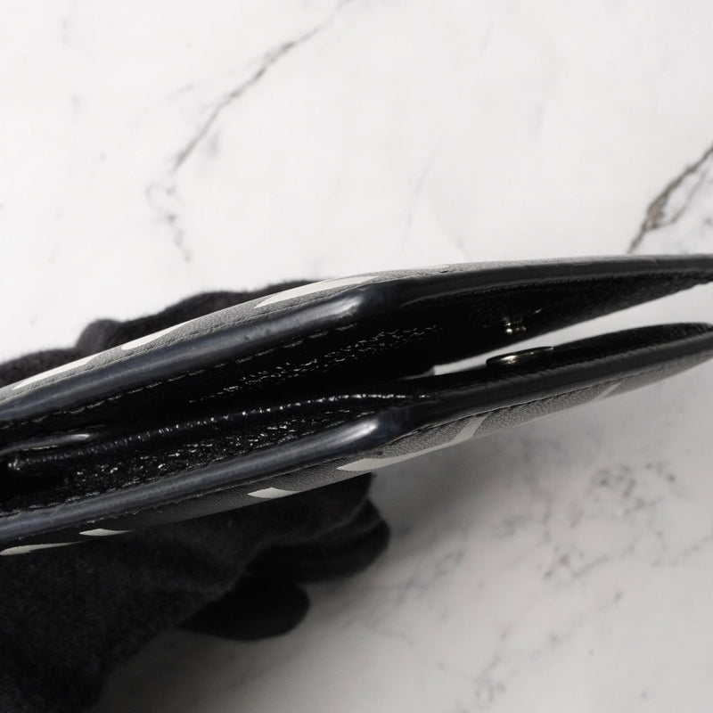 メゾン マルジェラ カレンダーロゴ レザー 二つ折り財布 コンパクトウォレット ブラック 箱付き - NEWSED