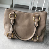 ミュウミュウ ロゴ レザー ハンドバッグ ベージュ レディース - NEWSED