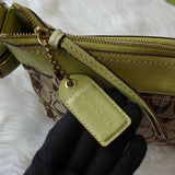 コーチ シグネチャー キャンバス ショルダーバッグ ベージュ / グリーン - NEWSED