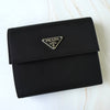 プラダ トライアングルロゴ ナイロン 三つ折り財布 ブラック 箱付き